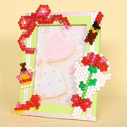 Photo frame  (Ribbon/ Carnation/ Cosmetic set/ Accessory set)